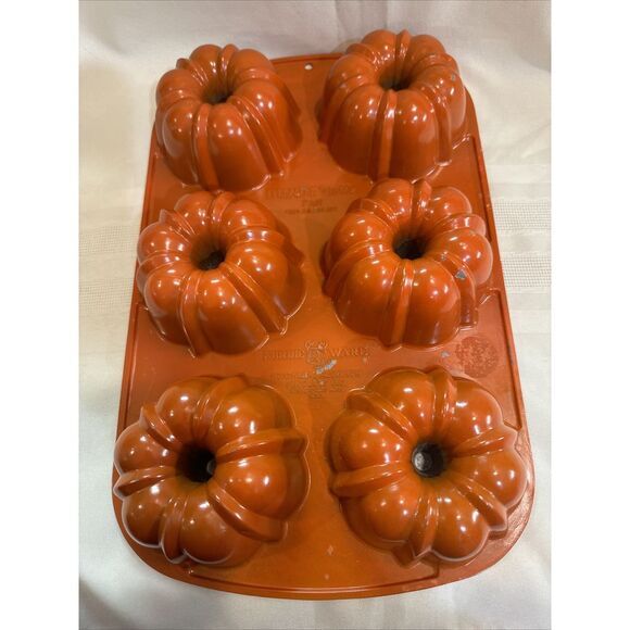 Nordic Ware Bundt-Lette Pan - 6 Cups, Orange  Cast‎ Aluminum Mini Bundt Cake USA - Picture 1 of 5